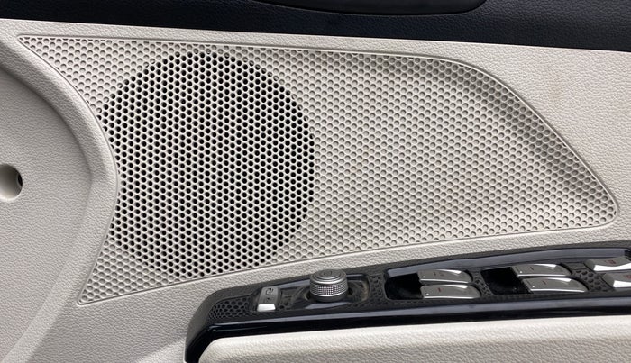 2021 Mahindra XUV300 W8 PETROL MT, Petrol, Manual, 10,938 km, Speaker