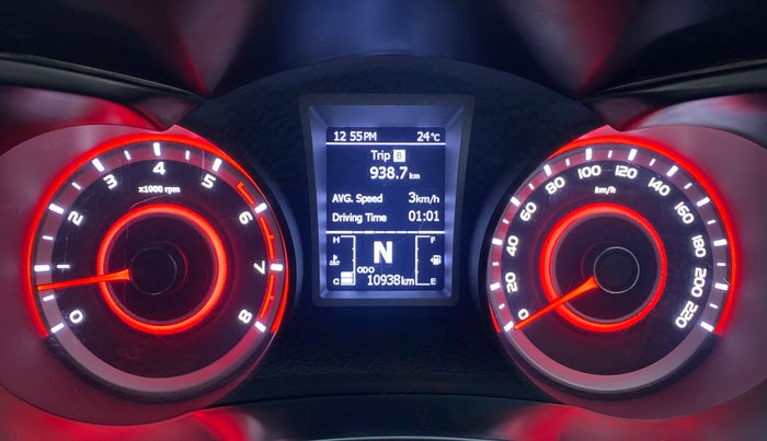 2021 Mahindra XUV300 W8 PETROL MT, Petrol, Manual, 10,938 km, Odometer Image