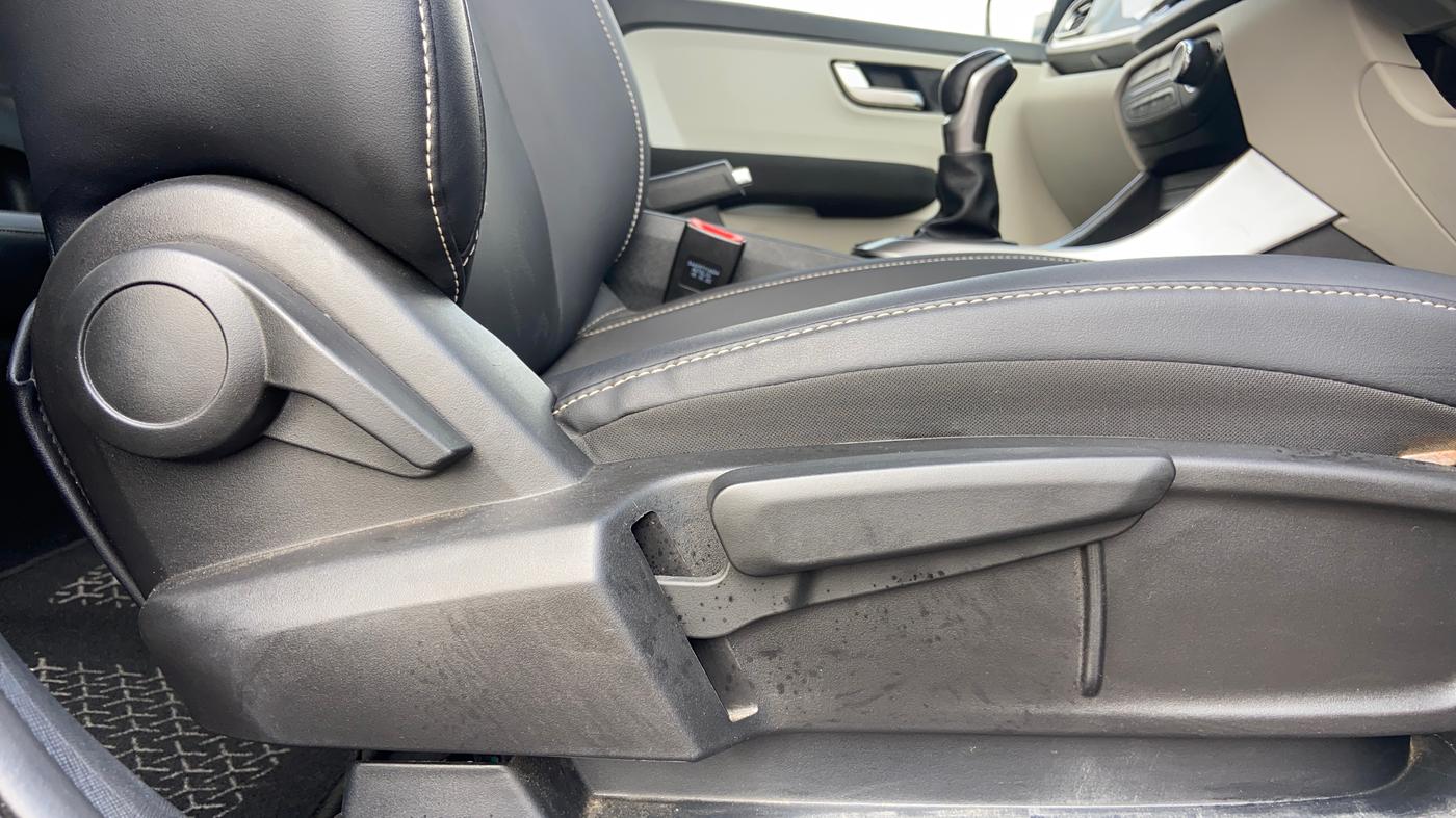 2022 Tata ALTROZ XZA PLUS, Petrol, Automatic, 24,271 km, Driver Side Adjustment Panel