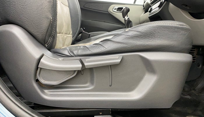 2020 Hyundai GRAND I10 NIOS SPORTZ 1.2 KAPPA VTVT, Petrol, Manual, 71,748 km, Driver Side Adjustment Panel