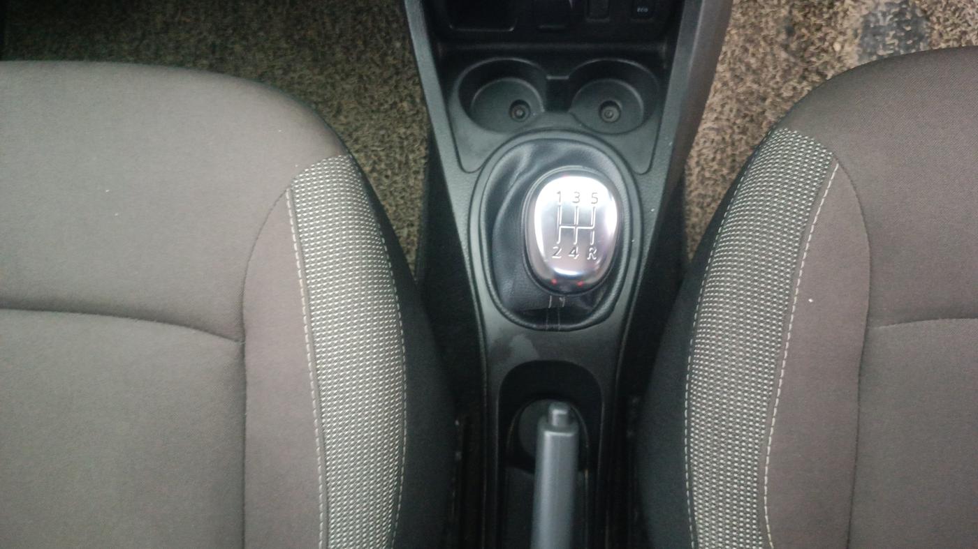 2019 Renault Duster 85 PS RXS MT DIESEL, Diesel, Manual, 1,16,516 km, Gear Lever