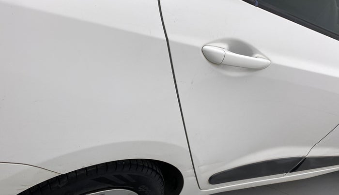 2016 Hyundai Xcent S 1.2, Petrol, Manual, 70,978 km, Right quarter panel - Slightly dented