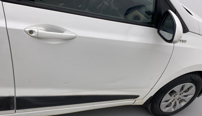2016 Hyundai Xcent S 1.2, Petrol, Manual, 70,978 km, Driver-side door - Slightly dented