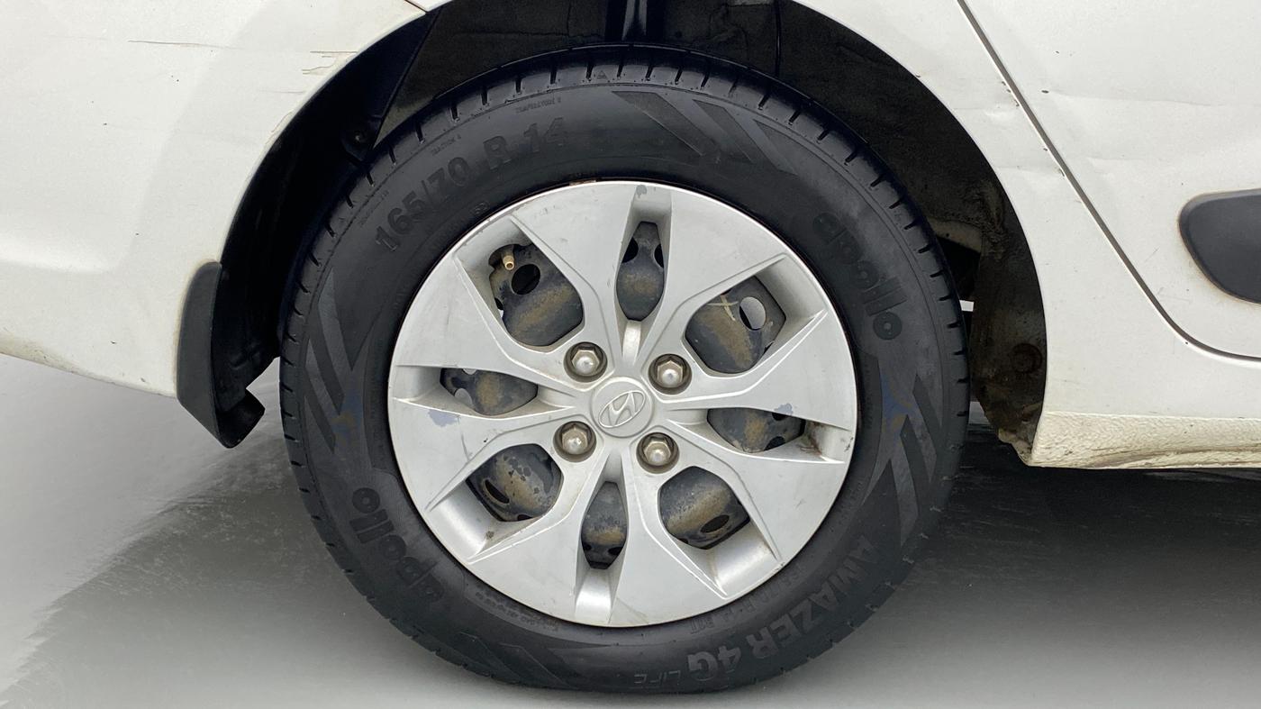 2016 Hyundai Xcent S 1.2, Petrol, Manual, 70,978 km, Right Rear Wheel