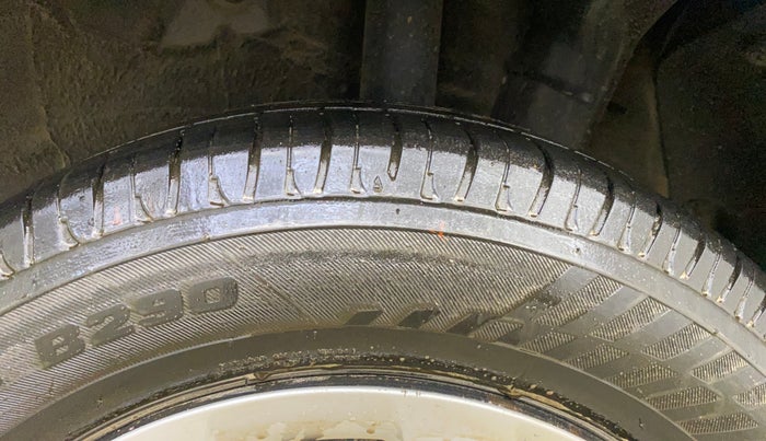 2016 Hyundai Grand i10 SPORTZ 1.2 KAPPA VTVT, Petrol, Manual, 78,709 km, Left Rear Tyre Tread