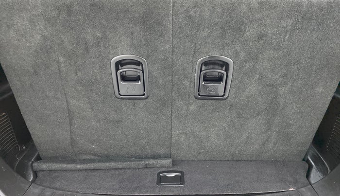 2018 Mahindra XUV500 W11 (O) AT, Diesel, Automatic, 44,043 km, Boot Inside