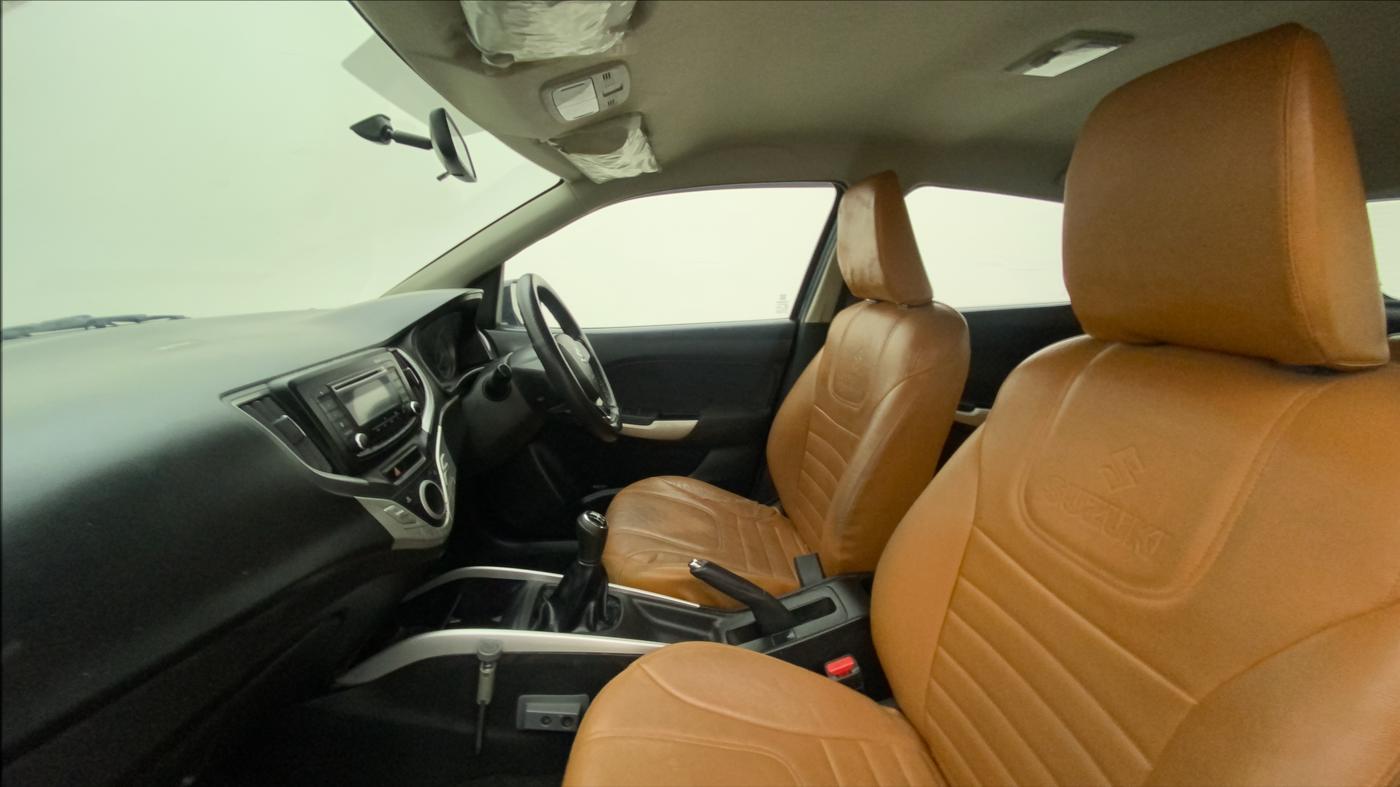 2015 Maruti Baleno DELTA PETROL 1.2, Petrol, Manual, 88,342 km, Right Side Front Door Cabin