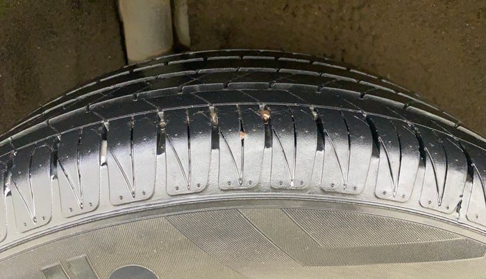 2019 Maruti Vitara Brezza ZDI AMT, Diesel, Automatic, 1,28,345 km, Right Rear Tyre Tread