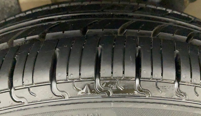 2020 Renault Kwid RXL, Petrol, Manual, 44,623 km, Left Front Tyre Tread