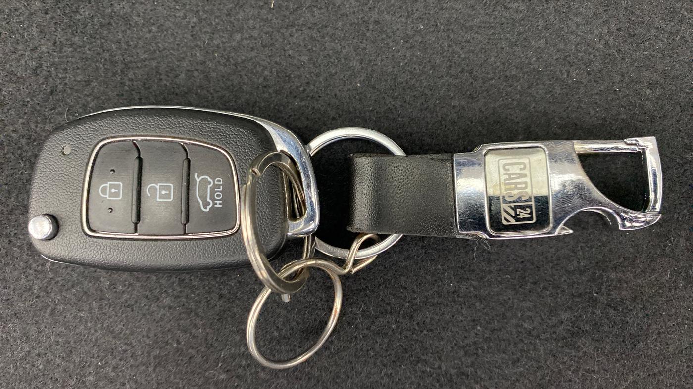 2020 Hyundai VENUE SX 1.0 GDI IMT, Petrol, Manual, 24,854 km, Key Close Up