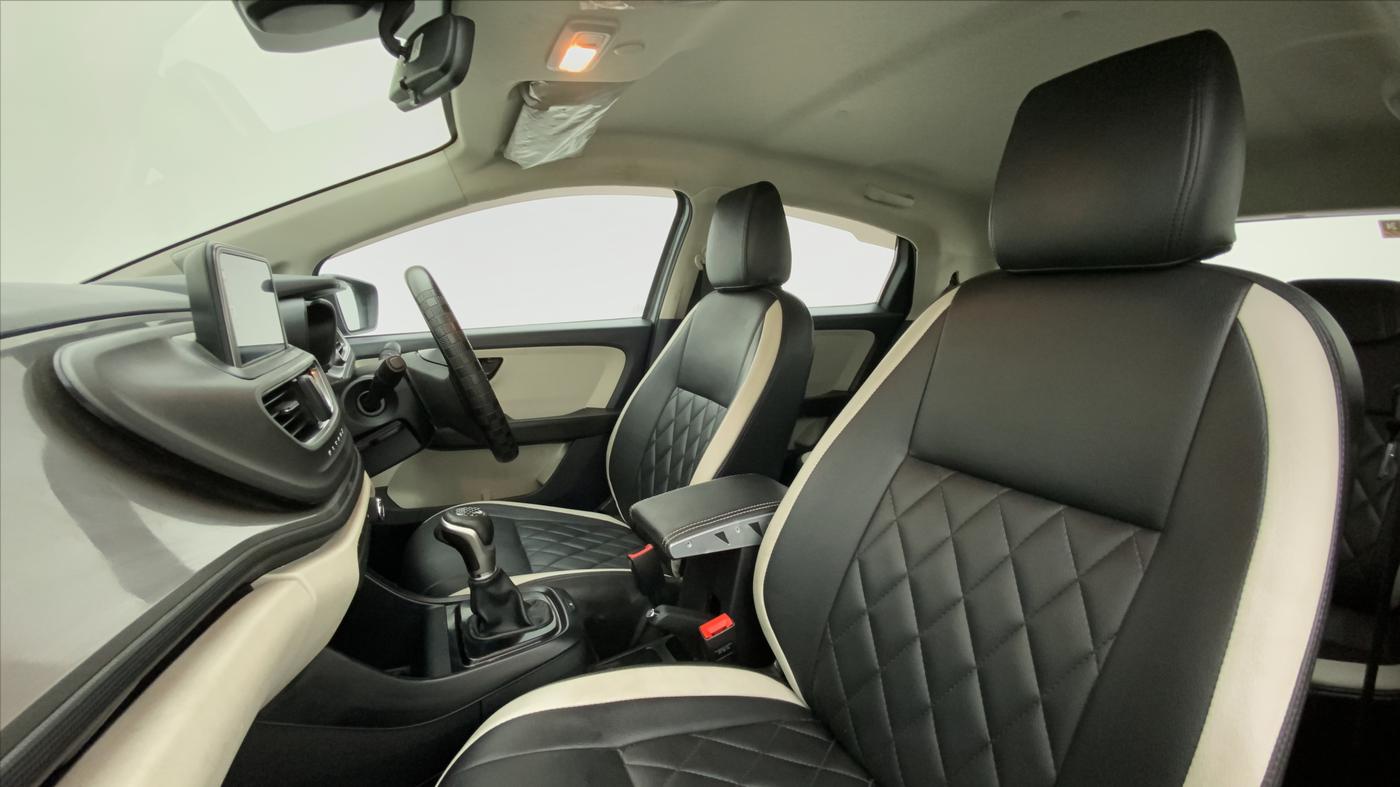 2022 Tata ALTROZ XTA, Petrol, Automatic, 38,754 km, Right Side Front Door Cabin