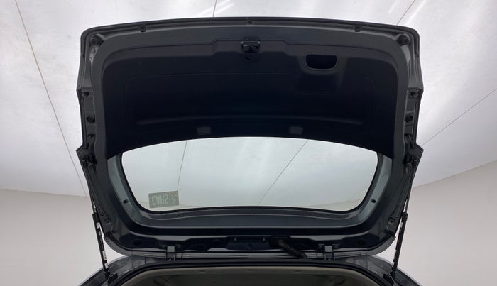 2022 Tata ALTROZ XTA, Petrol, Automatic, 38,754 km, Boot Door Open