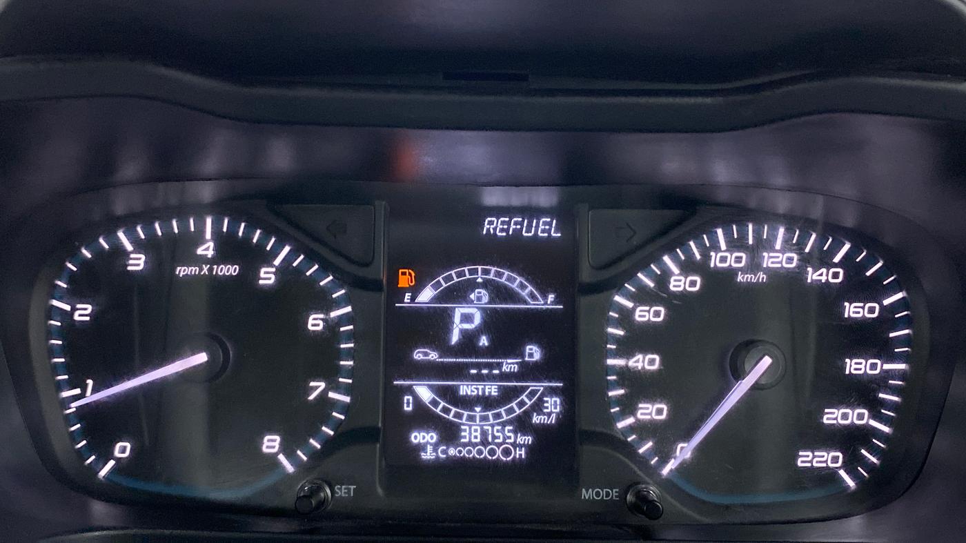 2022 Tata ALTROZ XTA, Petrol, Automatic, 38,754 km, Odometer Image