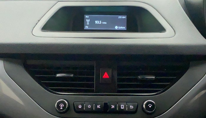 2020 Tata NEXON XM SUNROOF PETROL, Petrol, Manual, 26,615 km, Infotainment System
