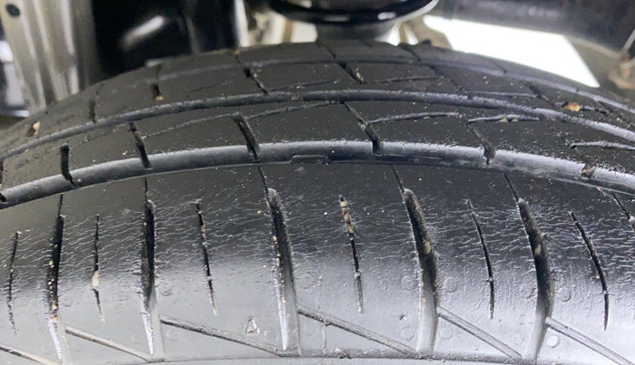 2019 Maruti Alto VXI, Petrol, Manual, 14,029 km, Left Rear Tyre Tread