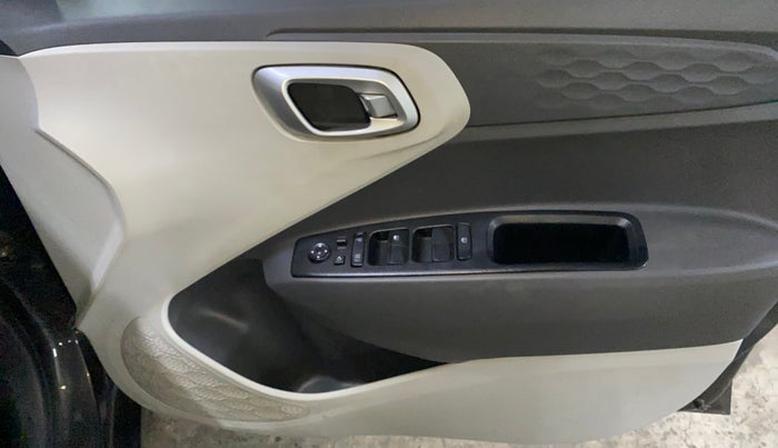 2022 Hyundai GRAND I10 NIOS SPORTZ 1.2 KAPPA VTVT, Petrol, Manual, 23,578 km, Driver Side Door Panels Control