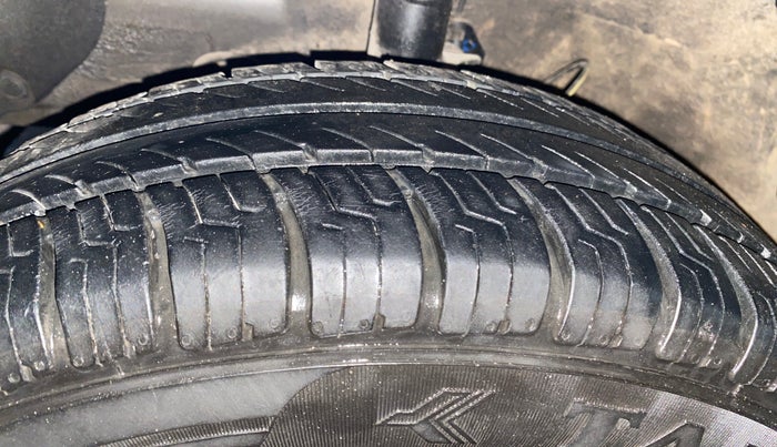 2022 Hyundai GRAND I10 NIOS SPORTZ 1.2 KAPPA VTVT, Petrol, Manual, 23,578 km, Left Front Tyre Tread