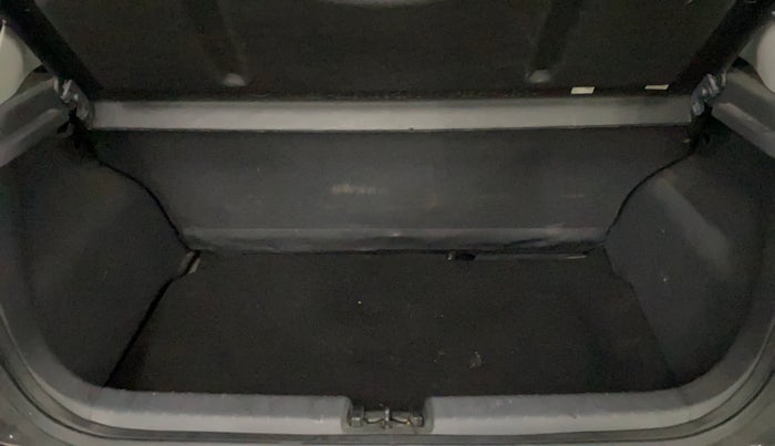 2022 Hyundai GRAND I10 NIOS SPORTZ 1.2 KAPPA VTVT, Petrol, Manual, 23,578 km, Boot Inside