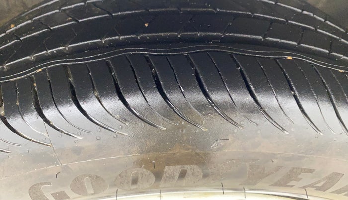 2019 KIA SELTOS HTK 1.5 PETROL, Petrol, Manual, 51,765 km, Right Front Tyre Tread