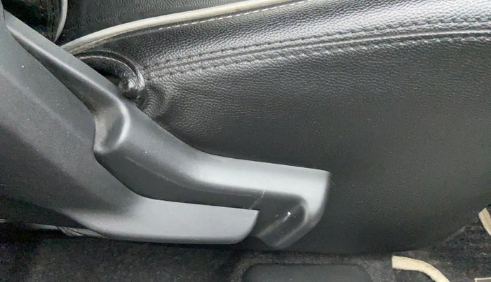 2020 Maruti Swift LXI D, Petrol, Manual, 4,282 km, Driver Side Adjustment Panel