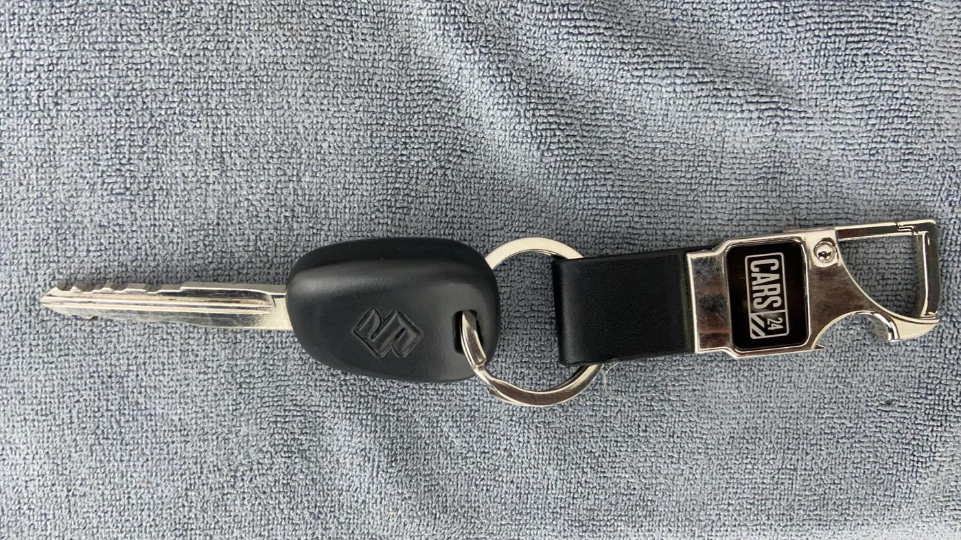 2020 Maruti Swift LXI D, Petrol, Manual, 4,282 km, Key Close Up