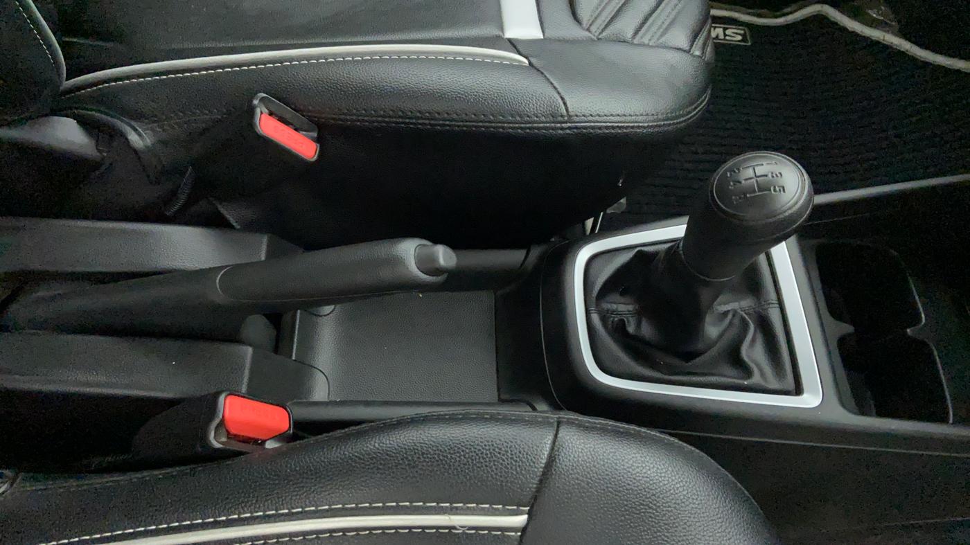 2020 Maruti Swift LXI D, Petrol, Manual, 4,282 km, Gear Lever