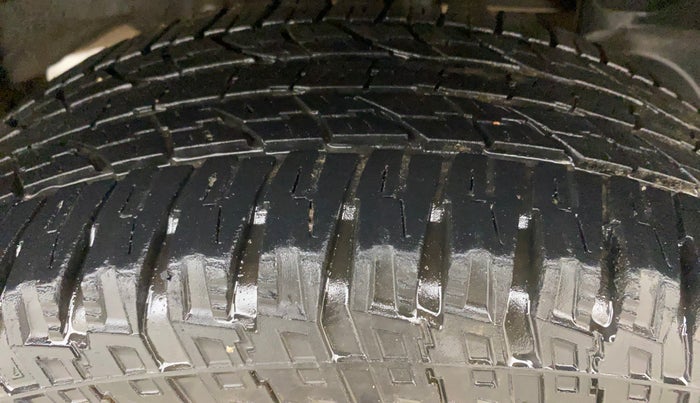 2018 Nissan Terrano  XL D Plus, Diesel, Manual, 76,725 km, Left Rear Tyre Tread