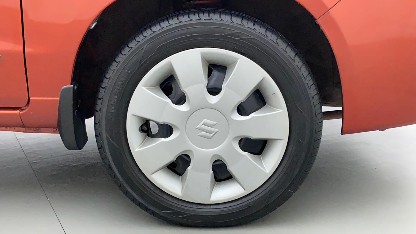 2013 Maruti Alto K10 VXI, Petrol, Manual, 40,222 km, Right Front Wheel