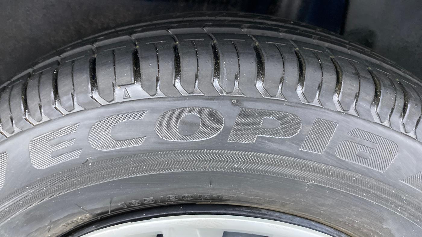 2019 Maruti Dzire VXI, Petrol, Manual, 1,857 km, Left Rear Tyre Tread