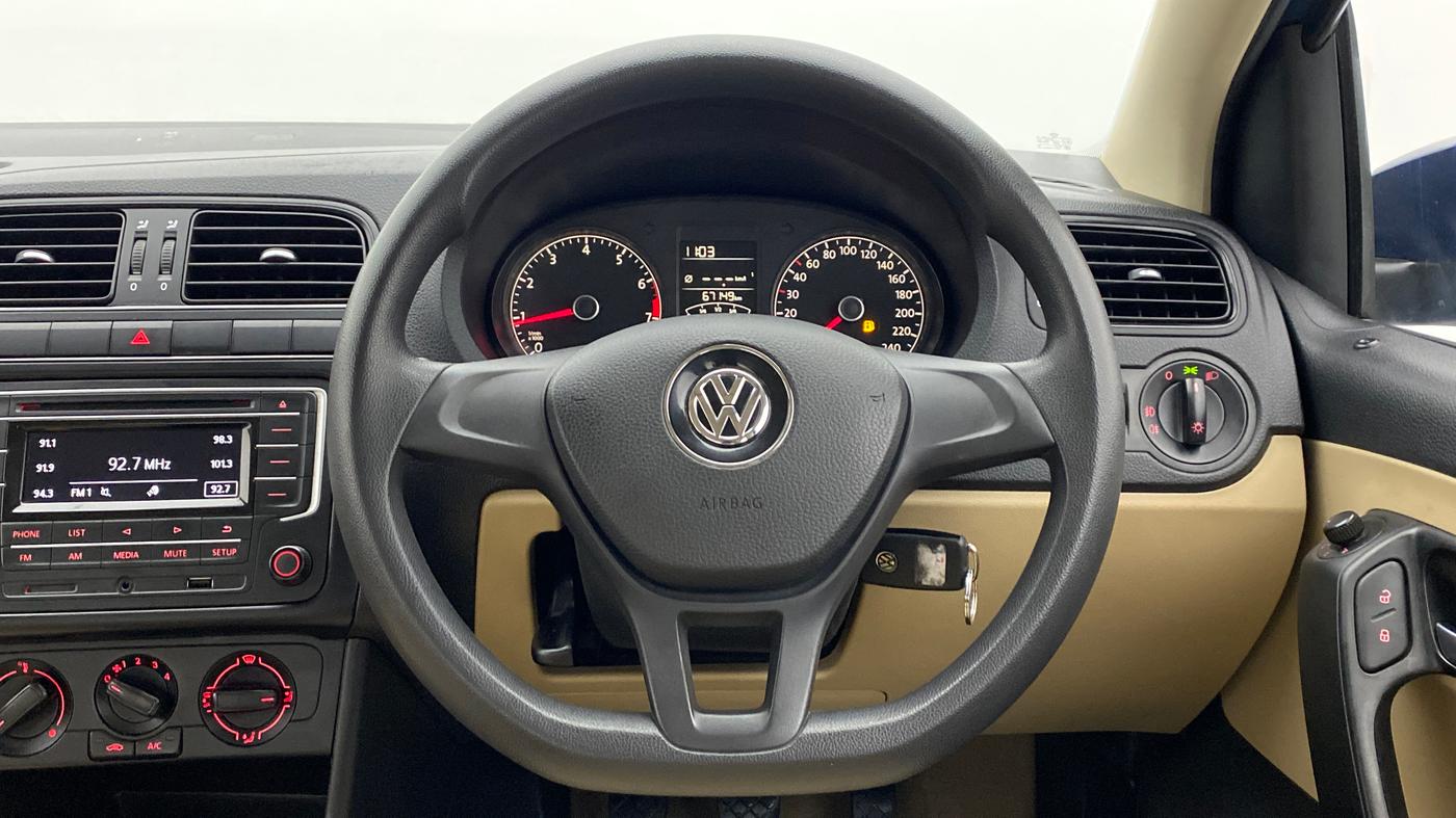 2016 Volkswagen Ameo COMFORTLINE 1.2, Petrol, Manual, 67,345 km, Steering Wheel Close Up