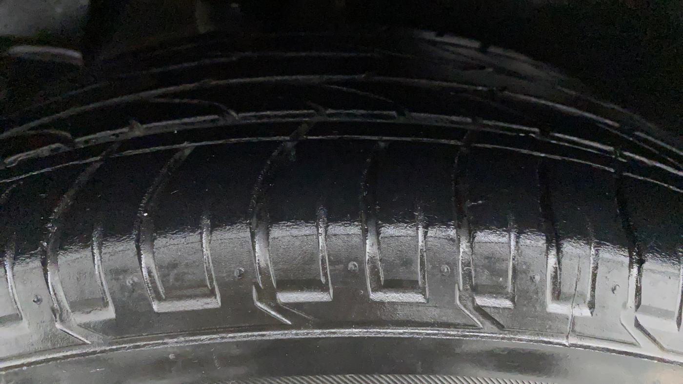 2018 Hyundai Creta 1.6 SX PLUS AUTO PETROL, Petrol, Automatic, 94,177 km, Right Front Tyre Tread