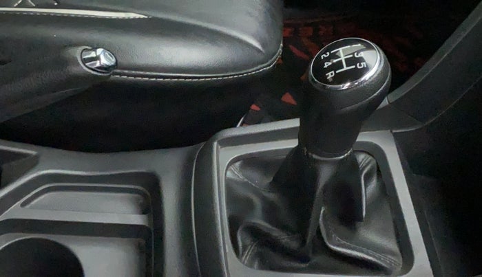 2017 Maruti Vitara Brezza VDI (O), Diesel, Manual, 89,916 km, Gear Lever