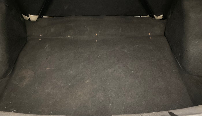 2015 Tata Zest XMS 90PS DIESEL, Diesel, Manual, 70,407 km, Boot Inside