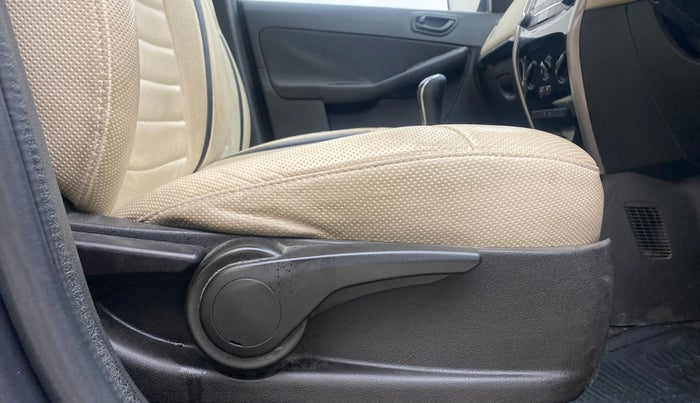 2015 Tata Zest XMS 90PS DIESEL, Diesel, Manual, 70,407 km, Driver Side Adjustment Panel