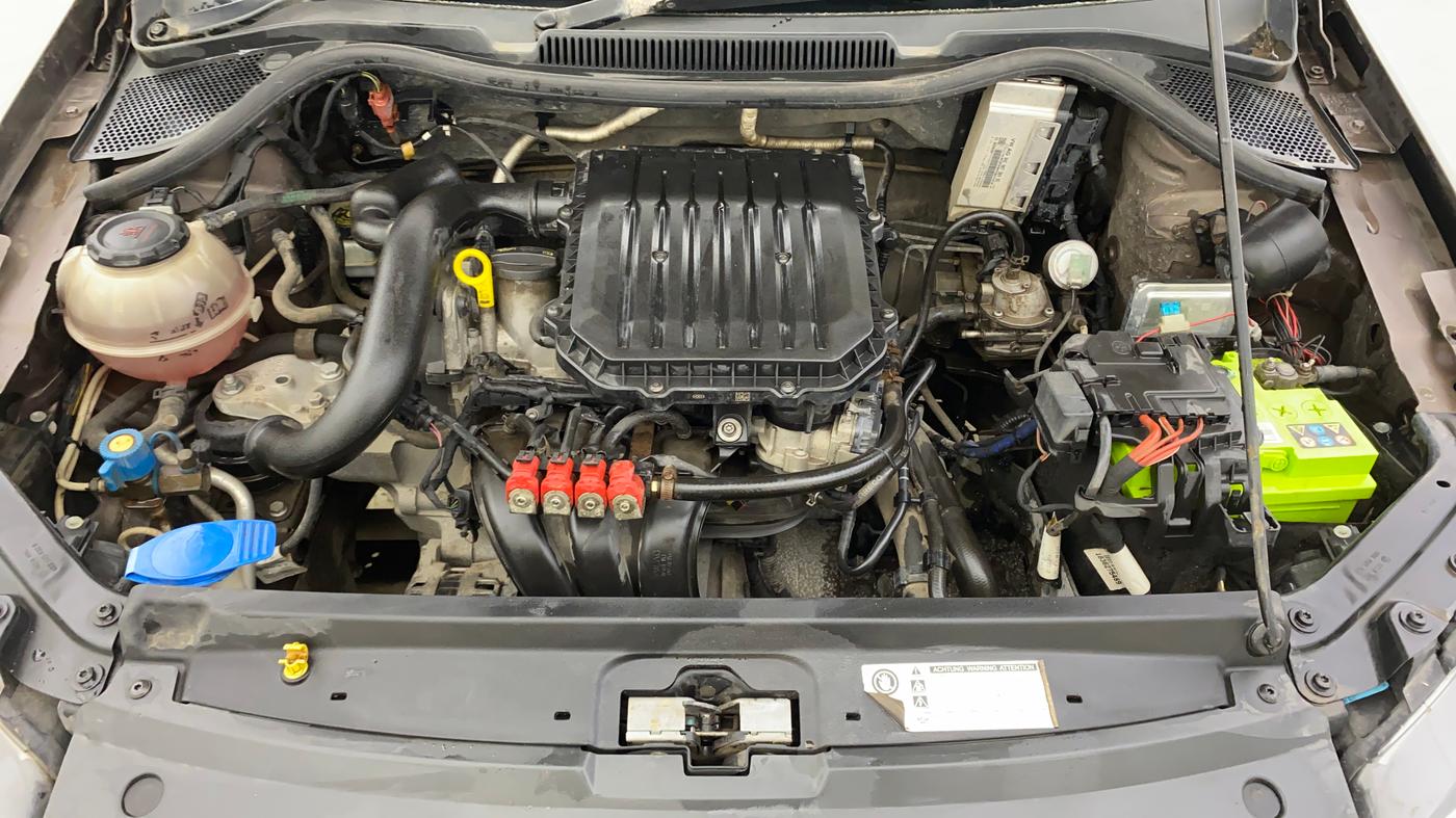 2019 Volkswagen Ameo TRENDLINE 1.0L, CNG, Manual, 45,977 km, Engine View