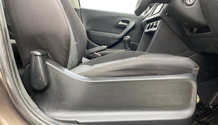 2019 Volkswagen Ameo TRENDLINE 1.0L, CNG, Manual, 45,977 km, Driver Side Adjustment Panel