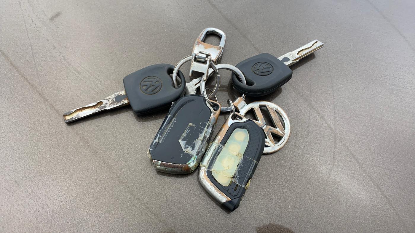 2019 Volkswagen Ameo TRENDLINE 1.0L, CNG, Manual, 45,977 km, Key Close Up