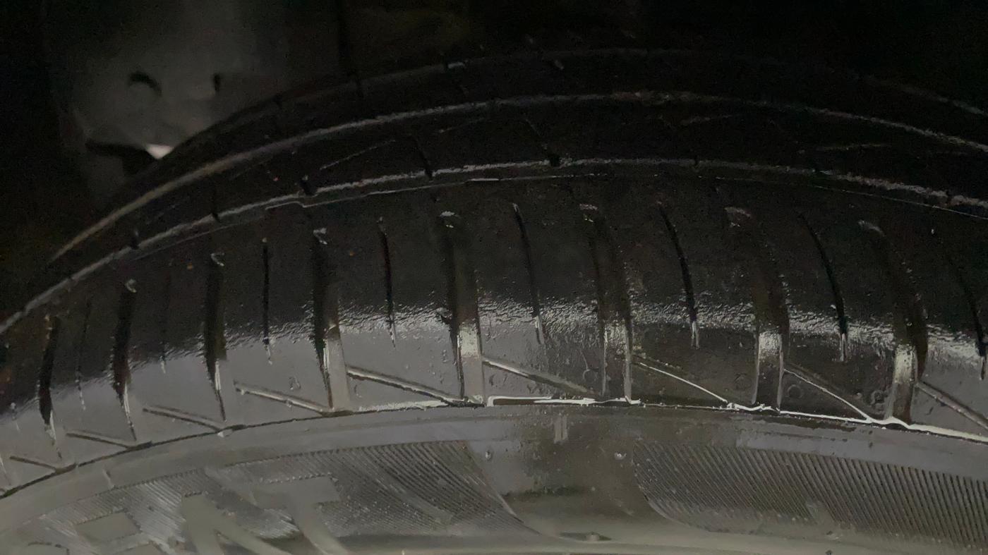2022 Renault Kwid RXT 1.0, Petrol, Manual, 41,096 km, Left Front Tyre Tread