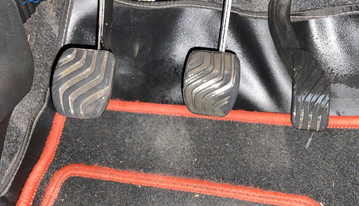 2022 Renault Kwid RXT 1.0, Petrol, Manual, 41,096 km, Pedals