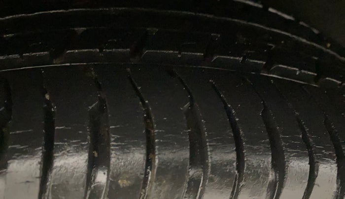 2014 Ford Ecosport TITANIUM 1.5L PETROL, Petrol, Manual, 55,668 km, Right Rear Tyre Tread