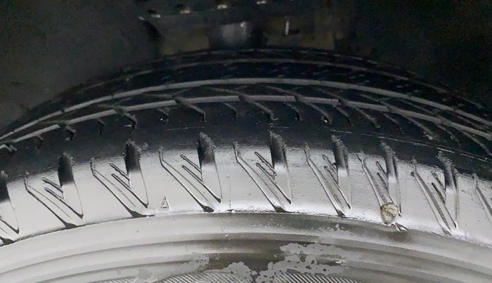2021 Tata Safari XT, Diesel, Manual, 23,728 km, Left Front Tyre Tread