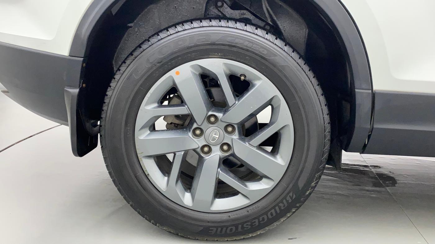2021 Tata Safari XT, Diesel, Manual, 23,728 km, Right Rear Wheel