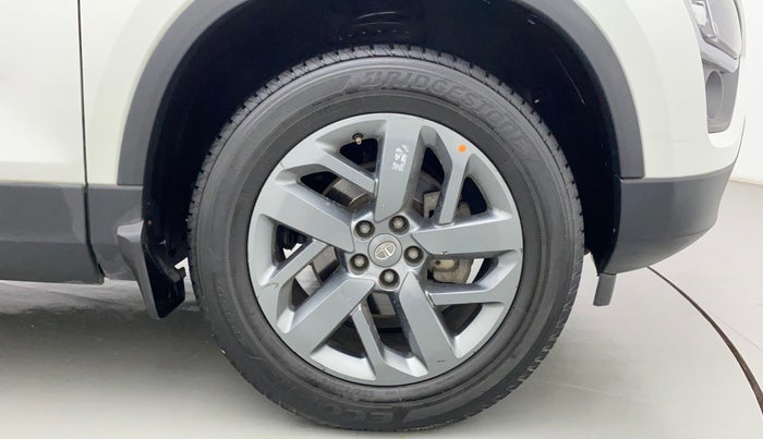 2021 Tata Safari XT, Diesel, Manual, 23,728 km, Right Front Wheel