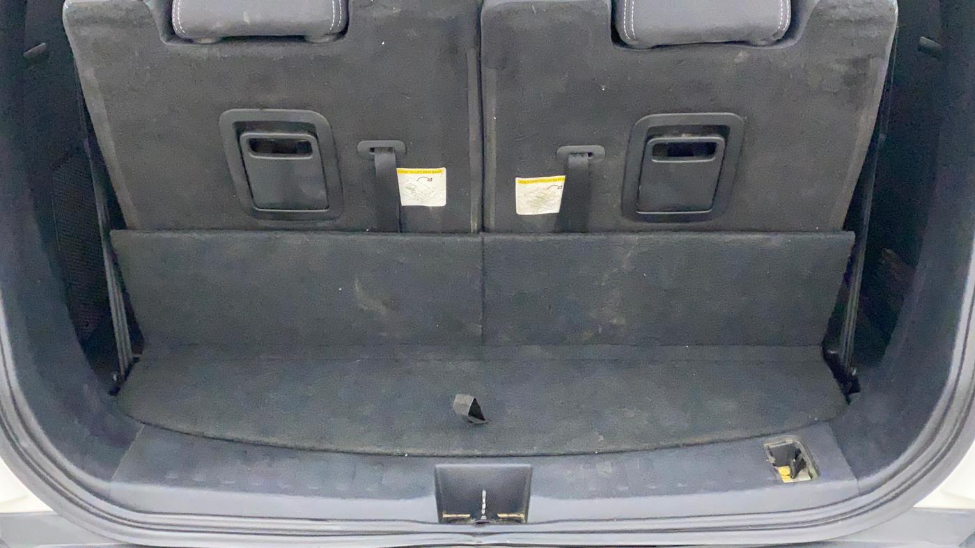 2021 Tata Safari XT, Diesel, Manual, 23,728 km, Boot Inside