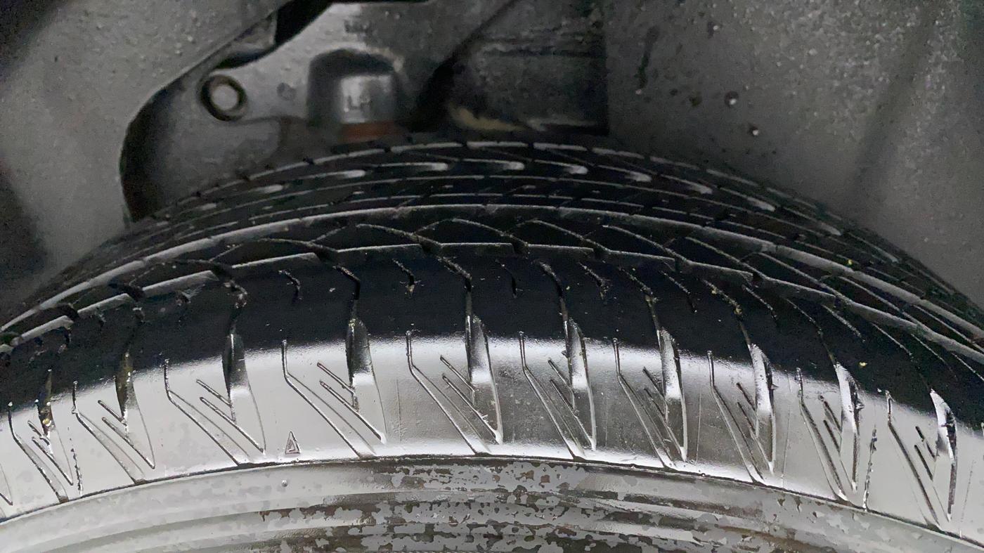2021 Tata Safari XT, Diesel, Manual, 23,728 km, Left Rear Tyre Tread