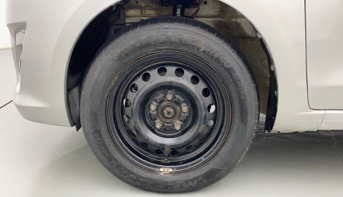2013 Maruti Ertiga VDI, Diesel, Manual, 1,16,168 km, Left Front Wheel