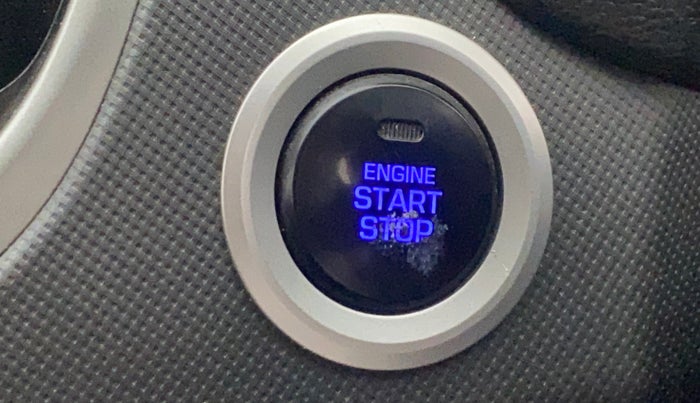 2017 Hyundai Creta SX PLUS 1.6 PETROL SPECIAL EDITION, Petrol, Manual, 73,358 km, Keyless Start/ Stop Button