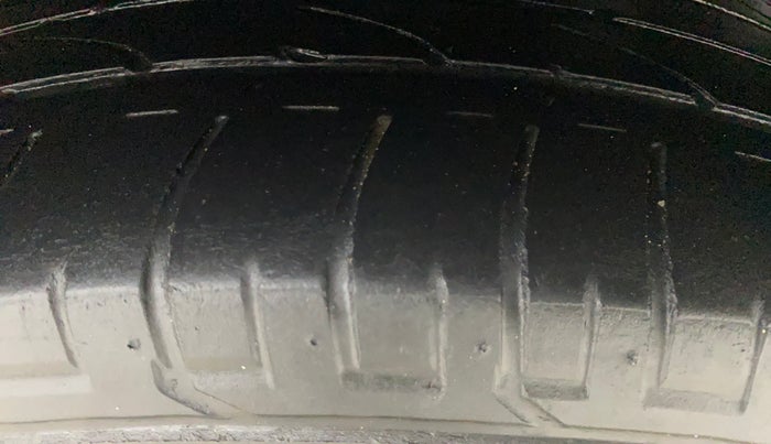 2017 Hyundai Creta SX PLUS 1.6 PETROL SPECIAL EDITION, Petrol, Manual, 73,358 km, Left Rear Tyre Tread