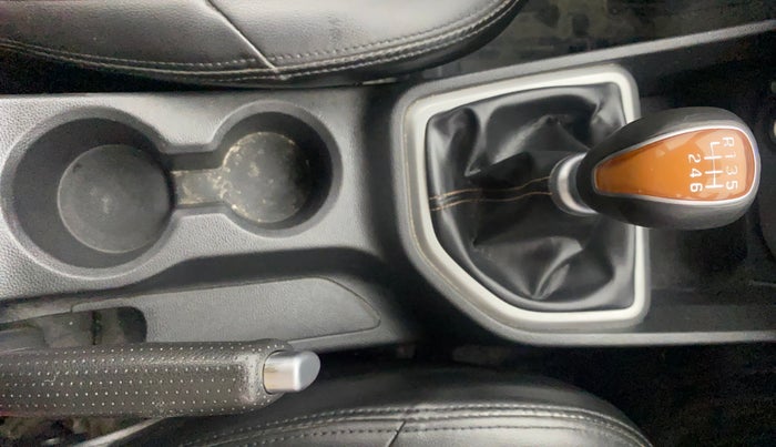 2017 Hyundai Creta SX PLUS 1.6 PETROL SPECIAL EDITION, Petrol, Manual, 73,358 km, Gear Lever