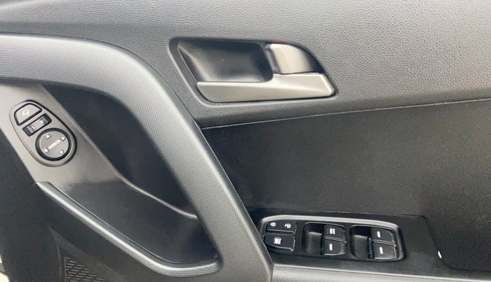 2017 Hyundai Creta SX PLUS 1.6 PETROL SPECIAL EDITION, Petrol, Manual, 73,358 km, Driver Side Door Panels Control